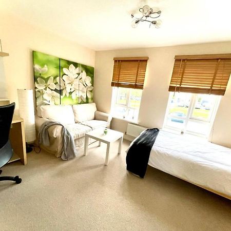 Lakeside Stylish 3 Bedroom House Grays 外观 照片